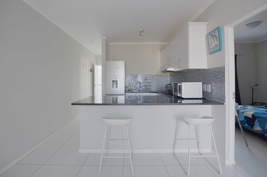 2 Bedroom Property for Sale in Table View Western Cape